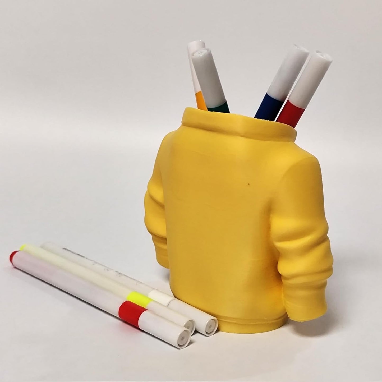 Sweater Pen Holder - 3D Printed Desk Organizer with Cozy Design for Pens, Makeup Brushes, Unique Office Desk Accessory