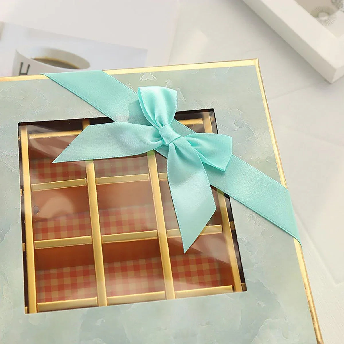 Valentine's Day Chocolate Box 9-Grid - Gift Display Window Gray 25-Pack